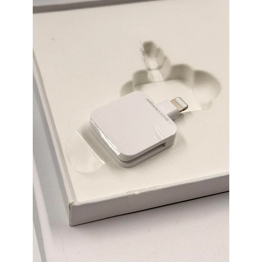 Square A-SKU-0523 Reader for Magstripe Lightning Connector